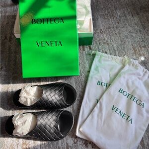 Bottega Veneta Padded Intrecciato Slides